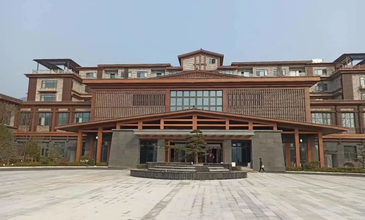 bte365专业灯光音响扩声系统工程产品服务于某旅馆！